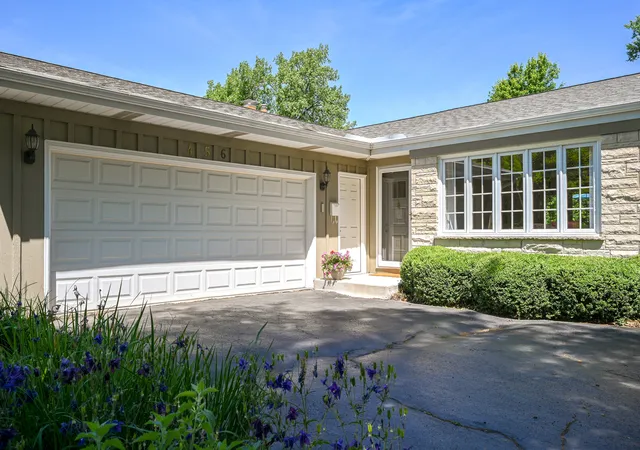2nd image of 456 Fairview Ave, Glen Ellyn, IL 60137 | MLS# 12627684