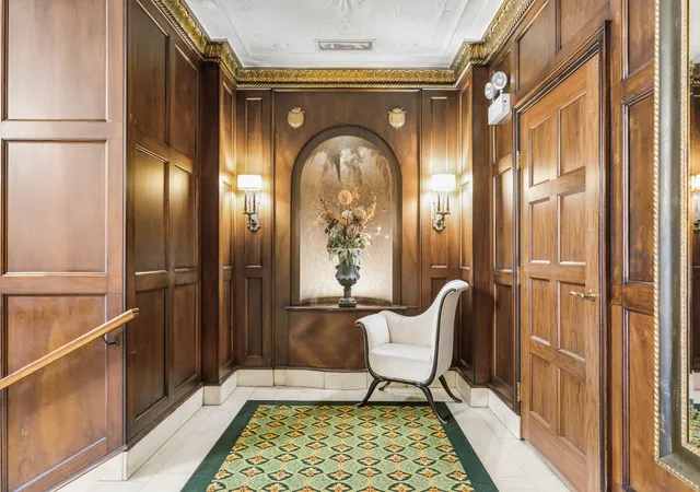 Homes for sale in Chicago, IL | 2912 N Commonwealth Ave #7D, Chicago, IL 60657 | MLS# 12627770