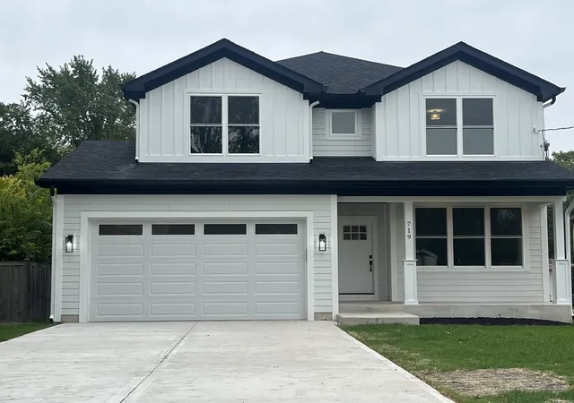 image of 100 E Adams Ave, Villa Park, IL 60181 | MLS# 12627915