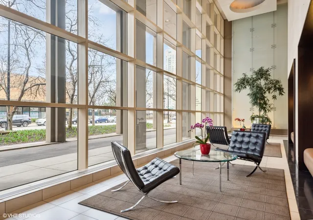2nd image of 5320 N Sheridan Rd #2403, Chicago, IL 60640 | MLS# 12627916
