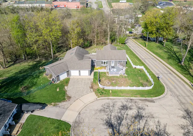 Photo 1 of Single family home for sale at 1 Irvine, Galena, IL 61036 | MLS# 12627998 | Listing updated on 2026-07-29