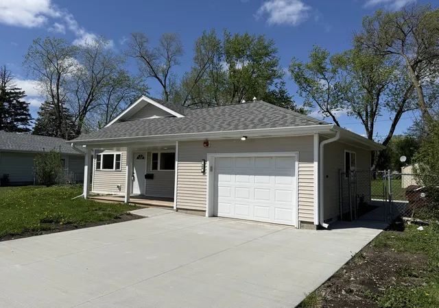 2nd image of 406 Sauk Trl, Park Forest, IL 60466 | MLS# 12628116