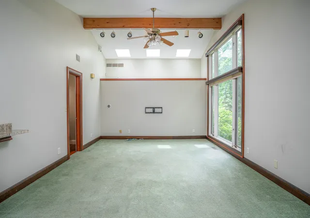 Homes for sale in Rock Island, IL | 10 Woodley Rd, Rock Island, IL 61201 | MLS# 12628636