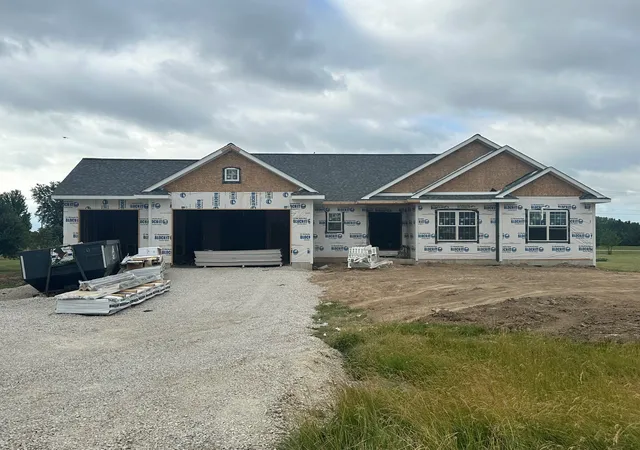 Homes for sale in Byron, IL | 514 Creekside Cir, Byron, IL 61010 | MLS# 12628693