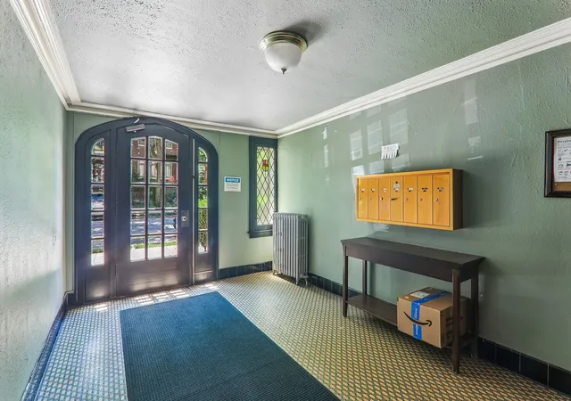 Homes for sale in Oak Park, IL | 824 Washington Blvd #1, Oak Park, IL 60302 | MLS# 12628726