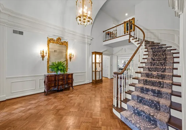 5th image of 675 E Woodland Rd, Lake Forest, IL 60045 | MLS# 12628777