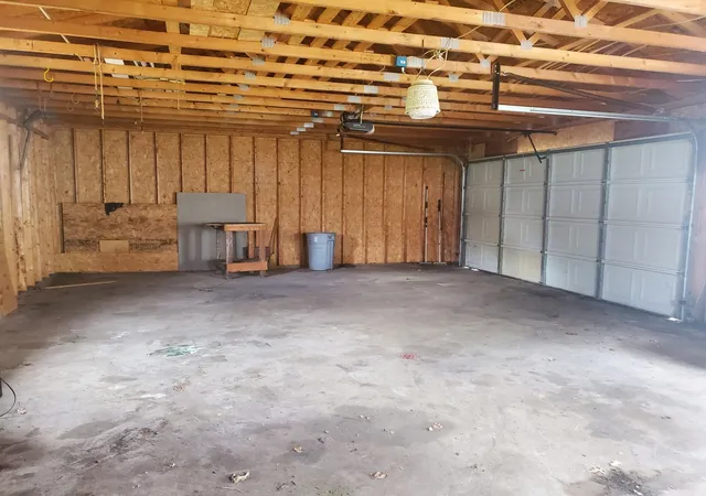 Photo 4 of Single family home for sale at 321 E Seminary Ave, Onarga, IL 60955 | MLS# 12628842 | Listing updated on 2026-10-03