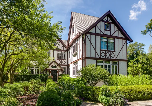 3rd image of 499 W Old Mill Rd, Lake Forest, IL 60045 | MLS# 12628867