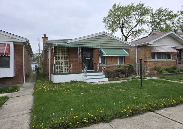 2nd image of 9108 S Wallace St, Chicago, IL 60620 | MLS# 12628952
