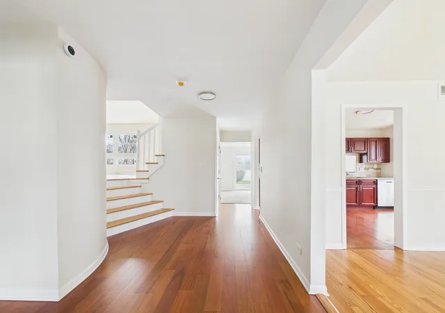 4th image of 1415 S Evergreen Ave, Arlington Heights, IL 60005 | MLS# 12628989