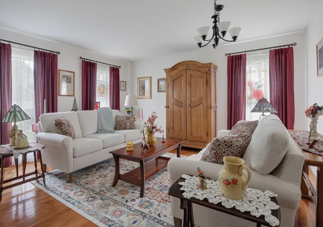 Photo 3 of Single family home for sale at 2426 Wild Cherry Ct, Aurora, IL 60506 | MLS# 12629065 | Listing updated on 2026-08-25