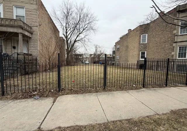 Photo 1 of Sale Pending at 4337 W Jackson Blvd, Chicago, IL 60624 | MLS# 12629193 | Listing updated on 2026-07-28