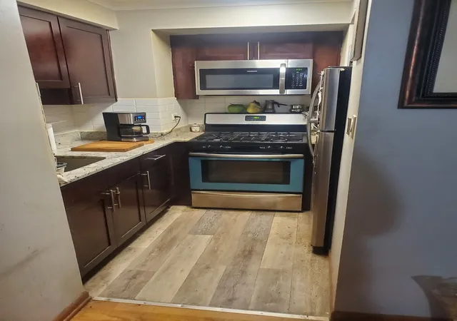 Photo 3 of Condo for sale at 10210 Washington Ave #306, Oak Lawn, IL 60453 | MLS# 12629203 | Listing updated on 2026-09-07