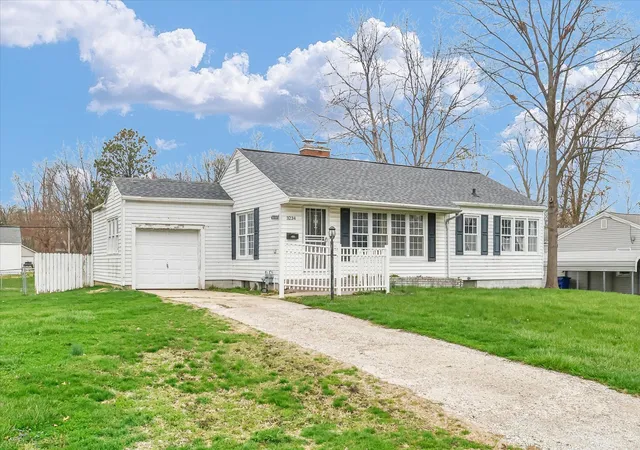 2nd image of 3234 E Fulton Ave, Decatur, IL 62521 | MLS# 12629220