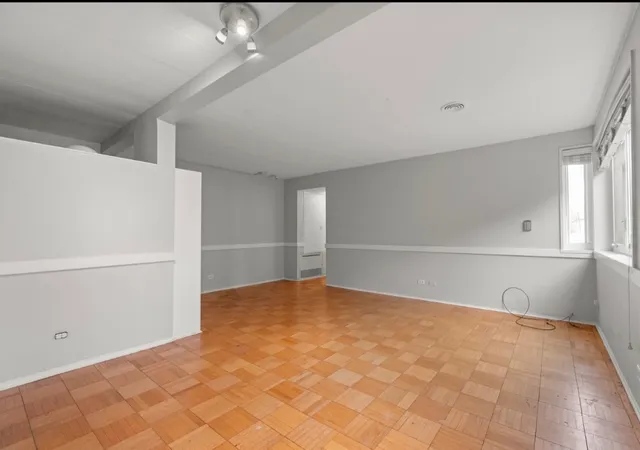 5th image of 7206 Oak Ave, River Forest, IL 60305