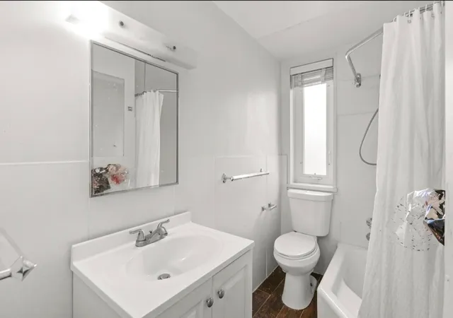3rd image of 7206 Oak Ave, River Forest, IL 60305