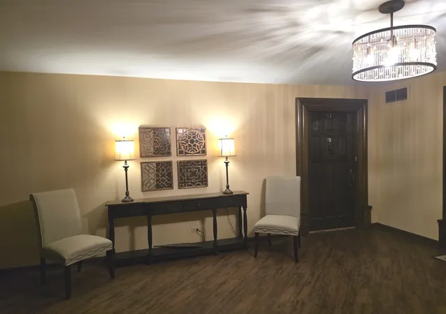 Photo 3 of Condo for sale at 1005 Bonnie Brae Pl #5F, River Forest, IL 60305 | MLS# 12629351 | Listing updated on 2026-10-07