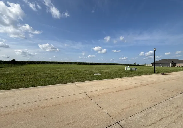 2nd image of 121 W School View Rd, Geneseo, IL 61254 | MLS# 12629374