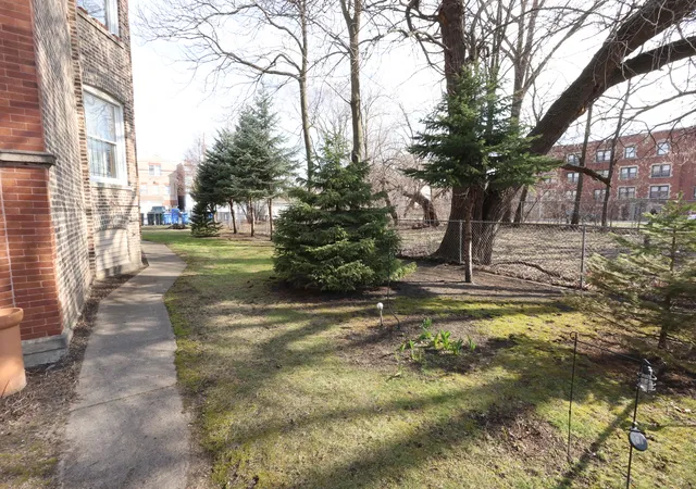 4th image of 1418 E 69Th Pl, Chicago, IL 60637 | MLS# 12629472