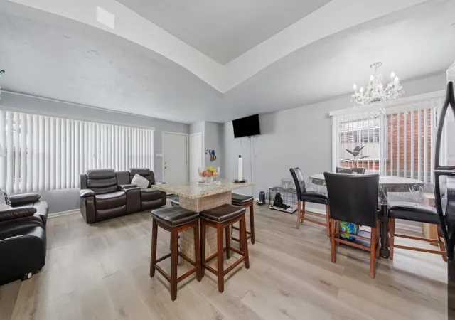 Homes for sale in Chicago, IL | 6909 S Ada St, Chicago, IL 60636 | MLS# 12629481