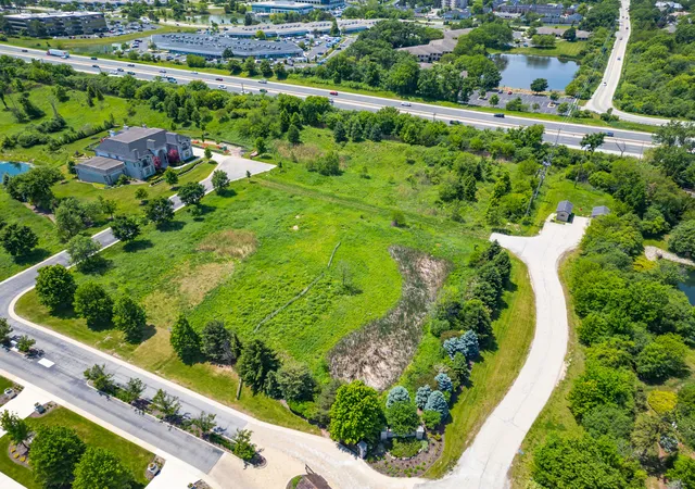 Homes for sale in Oak Brook, IL | 20 Keller Ln, Oak Brook, IL 60523 | MLS# 12629556