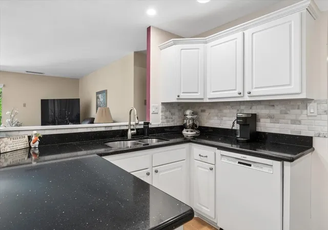 4th image of 6565 Main St, Downers Grove, IL 60516