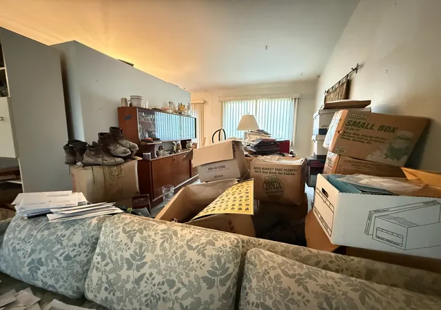 Photo 4 of Single family home for sale at 3920 Wren Ct, Rolling Meadows, IL 60008 | MLS# 12629610 | Listing updated on 2026-09-01
