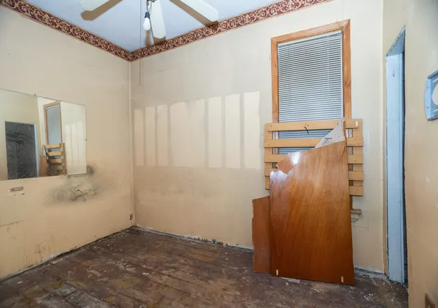 Homes for sale in Chicago, IL | 1541 W Marquette Rd, Chicago, IL 60636 | MLS# 12629701