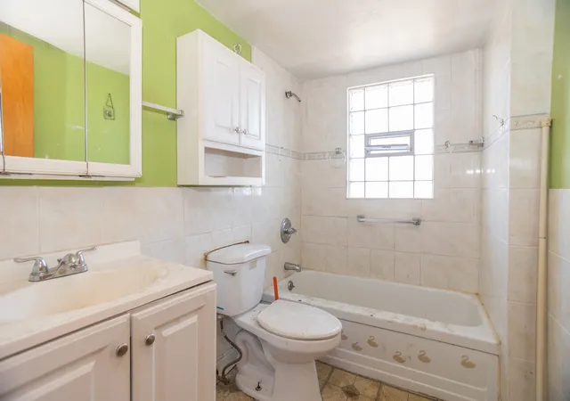 Homes for sale in Chicago, IL | 1541 W Marquette Rd, Chicago, IL 60636 | MLS# 12629701