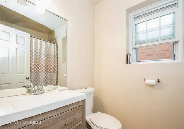 Listing Photo 5 - Condo for sale in building located at 5318 S Kenneth Ave, Chicago, IL 60632