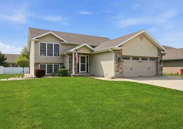 Photo 1 of Single family home for sale at 14720 Euclid St, Cedar Lake, IN 46303 | MLS# 12629938 | Listing updated on 2026-10-01