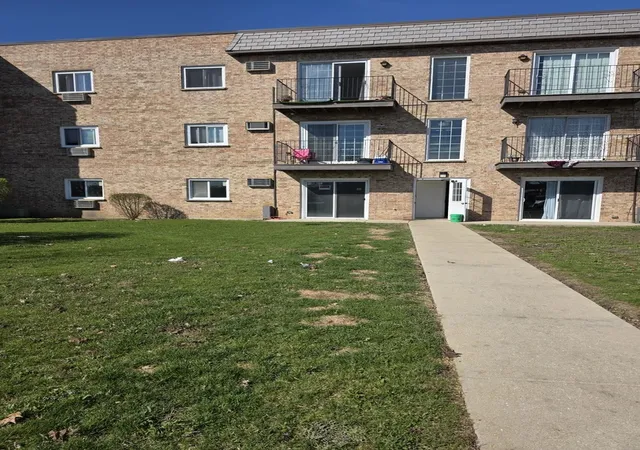 1st image of 161 W Elk Trl #162, Carol Stream, IL 60188 | MLS# 12630142