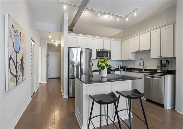 Homes for sale in Chicago, IL | 720 N Larrabee St #1710, Chicago, IL 60610 | MLS# 12630390