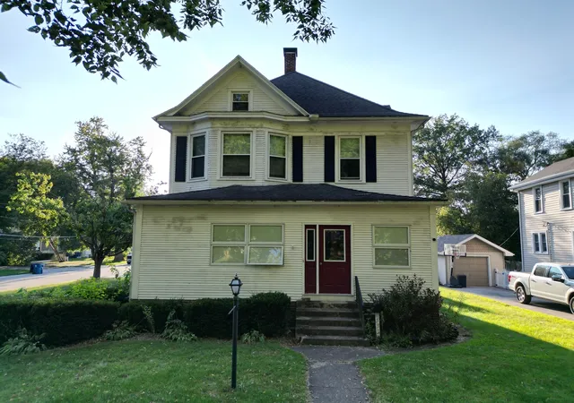 1st image of 533 S 4th St, Watseka, IL 60970 | MLS# 12630444