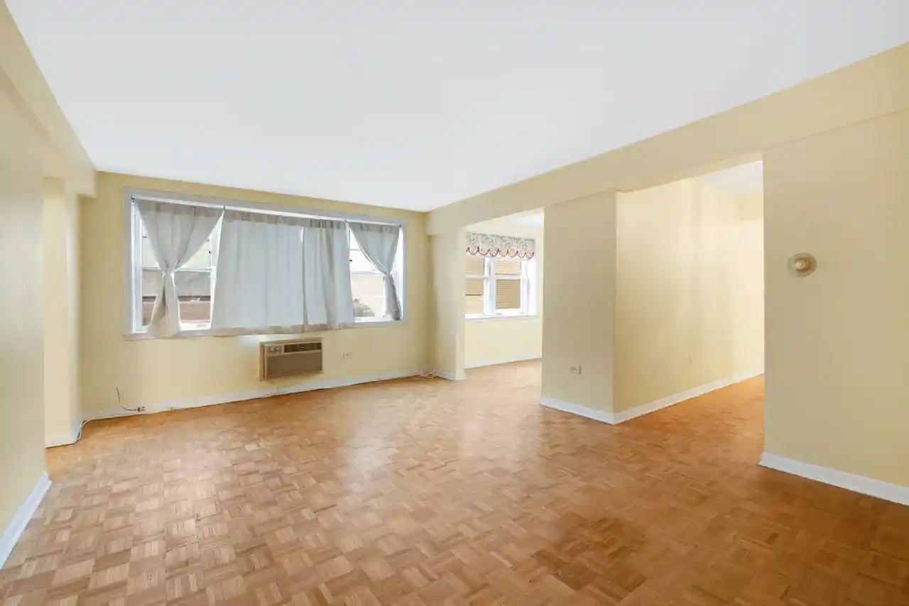 Listing Photo 2 - Condo for sale in 5220 Oakton St located at 5220 Oakton St, Skokie, IL 60077 - Unit #103