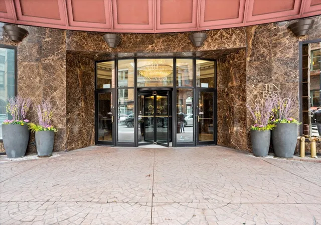 2nd image of 10 E Ontario St #4602, Chicago, IL 60611 | MLS# 12630667