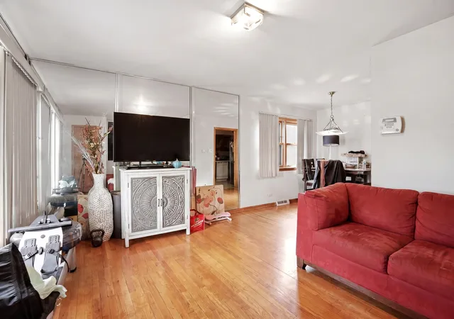 4th image of 10148 S Peoria St, Chicago, IL 60643 | MLS# 12630741