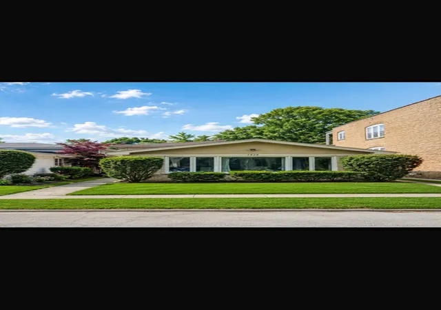 Photo 1 of Single family home for sale at 7926 Tripp Ave, Skokie, IL 60076 | MLS# 12630753 | Listing updated on 2026-05-08