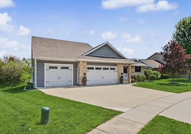 Photo 1 of Single family home for sale at 808 Cedar Ridge Ct, Mahomet, IL 61853 | MLS# 12630757 | Listing updated on 2026-09-05