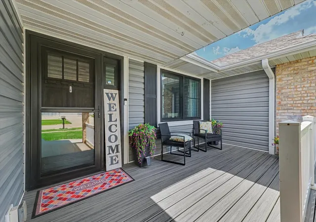 Photo 2 of Single family home for sale at 808 Cedar Ridge Ct, Mahomet, IL 61853 | MLS# 12630757 | Listing updated on 2026-09-05