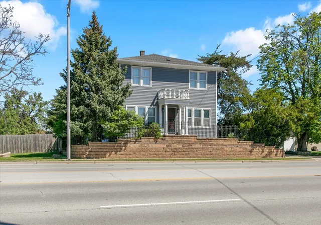 Photo 1 of Single family home for sale at 4108 W 103rd Street, Oak Lawn, IL 60453 | MLS# 12630771 | Listing updated on 2026-05-12