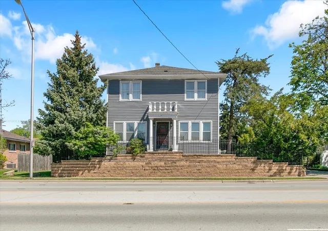 Photo 2 of Single family home for sale at 4108 W 103rd Street, Oak Lawn, IL 60453 | MLS# 12630771 | Listing updated on 2026-05-12