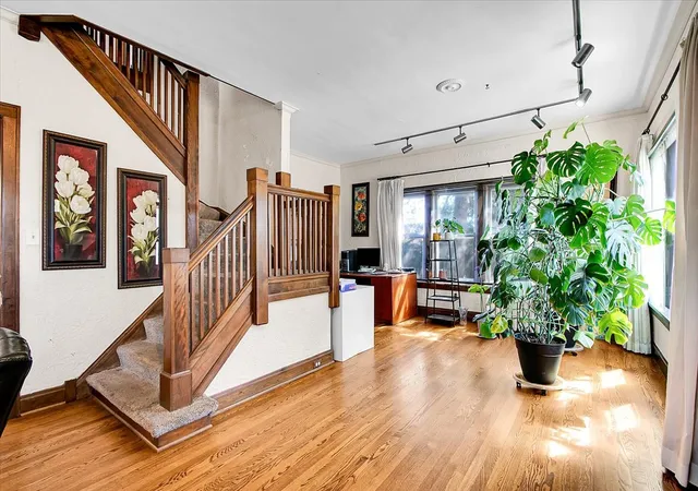 Photo 4 of Single family home for sale at 4108 W 103rd Street, Oak Lawn, IL 60453 | MLS# 12630771 | Listing updated on 2026-05-12
