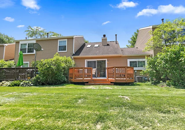Homes for sale in Algonquin, IL | 2032 Teton Pkwy #2032, Algonquin, IL 60102 | MLS# 12630817