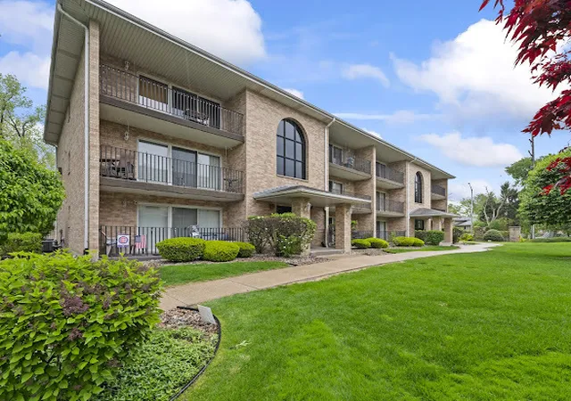 Condo for sale at 10238 Southwest Hwy #3A, Chicago Ridge, IL 60415 | MLS# 12631043