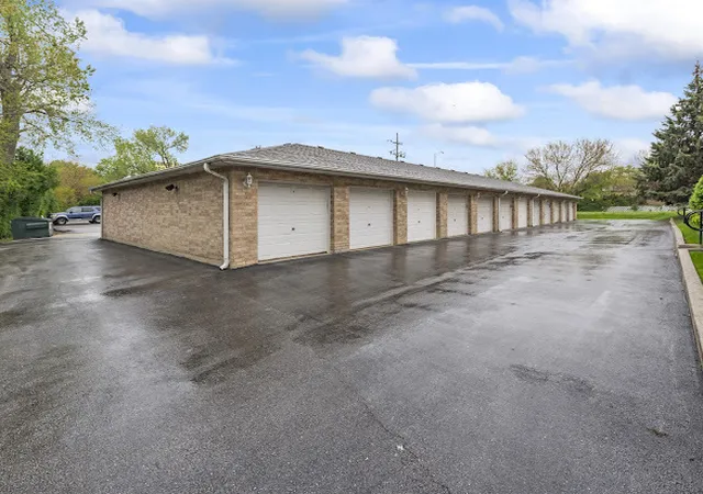 Photo 2 of Condo for sale at 10238 Southwest Hwy #3A, Chicago Ridge, IL 60415 | MLS# 12631043 | Listing updated on 2026-10-29