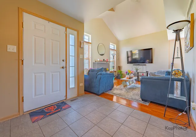 3rd image of 22850 Westwind Dr, Richton Park, IL 60471 | MLS# 12631115