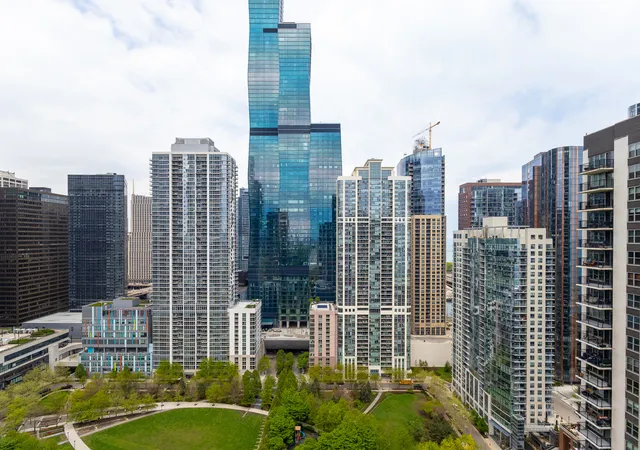 4th image of 400 E Randolph St #3320, Chicago, IL 60601 | MLS# 12631148
