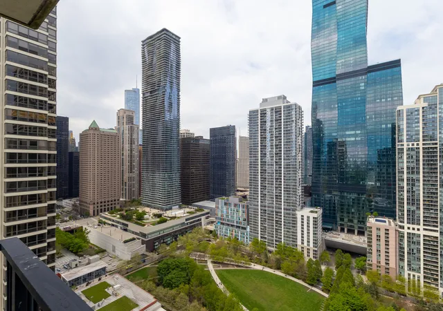 5th image of 400 E Randolph St #3320, Chicago, IL 60601 | MLS# 12631148