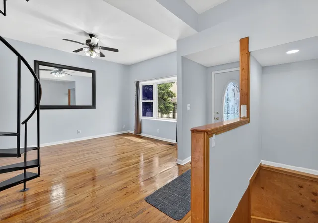 4th image of 9018 S Brandon Ave, Chicago, IL 60617 | MLS# 12631192